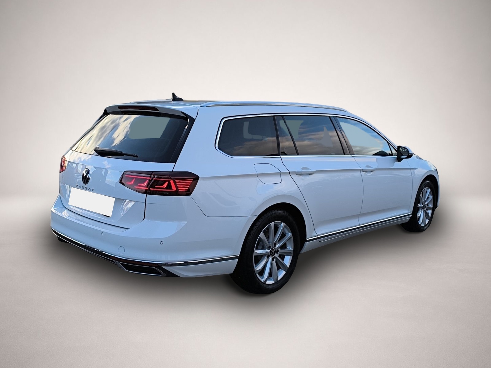 Bild 7 Volkswagen Passat Variant 2.0 TDI DSG Elegance AHK NAVI RFK