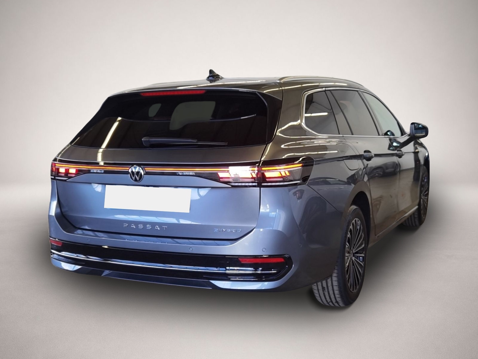 Bild 5 Volkswagen Passat Variant 1.5 TSI Hybrid Elegance Matrix*AC
