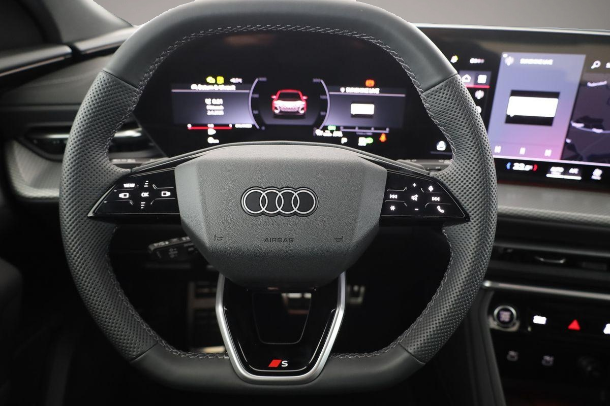 Bild 6 Audi quattro Q5 TDI quattro S-Tronic, neues Modell, AHK, Navi
