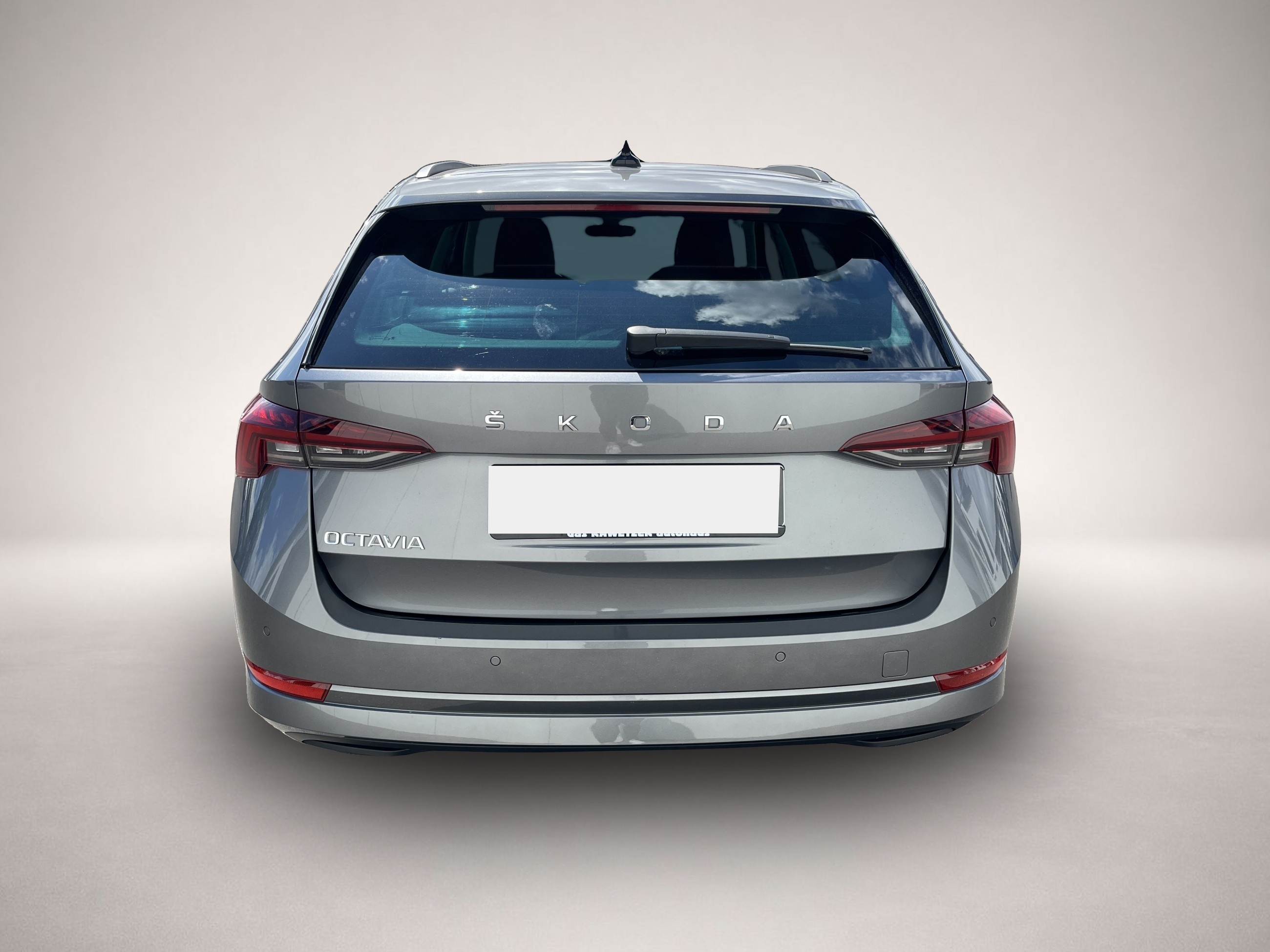Bild 7 Skoda Octavia Combi 2.0 TDI DSG Blackline 156¤ m.20% A