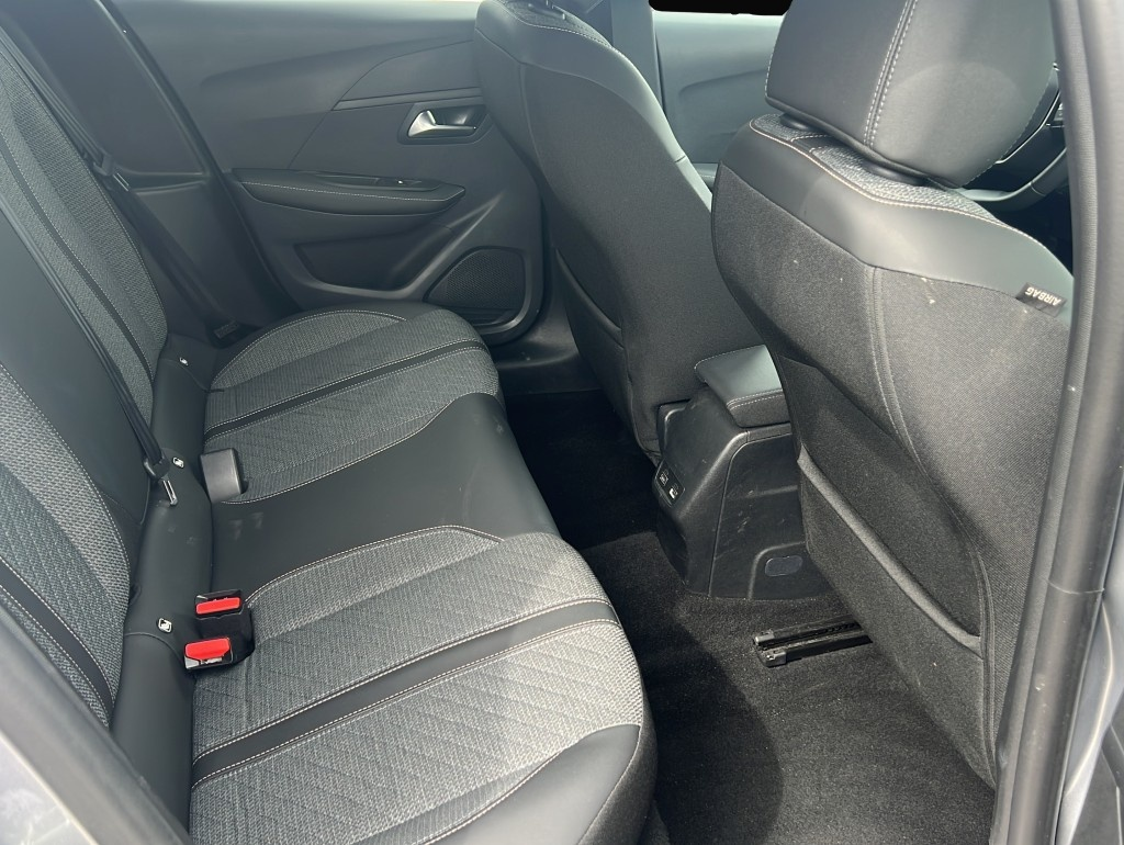 Bild 5 Peugeot 208 1.2 Allure Pack*Spurassist*Einparkhilfe*