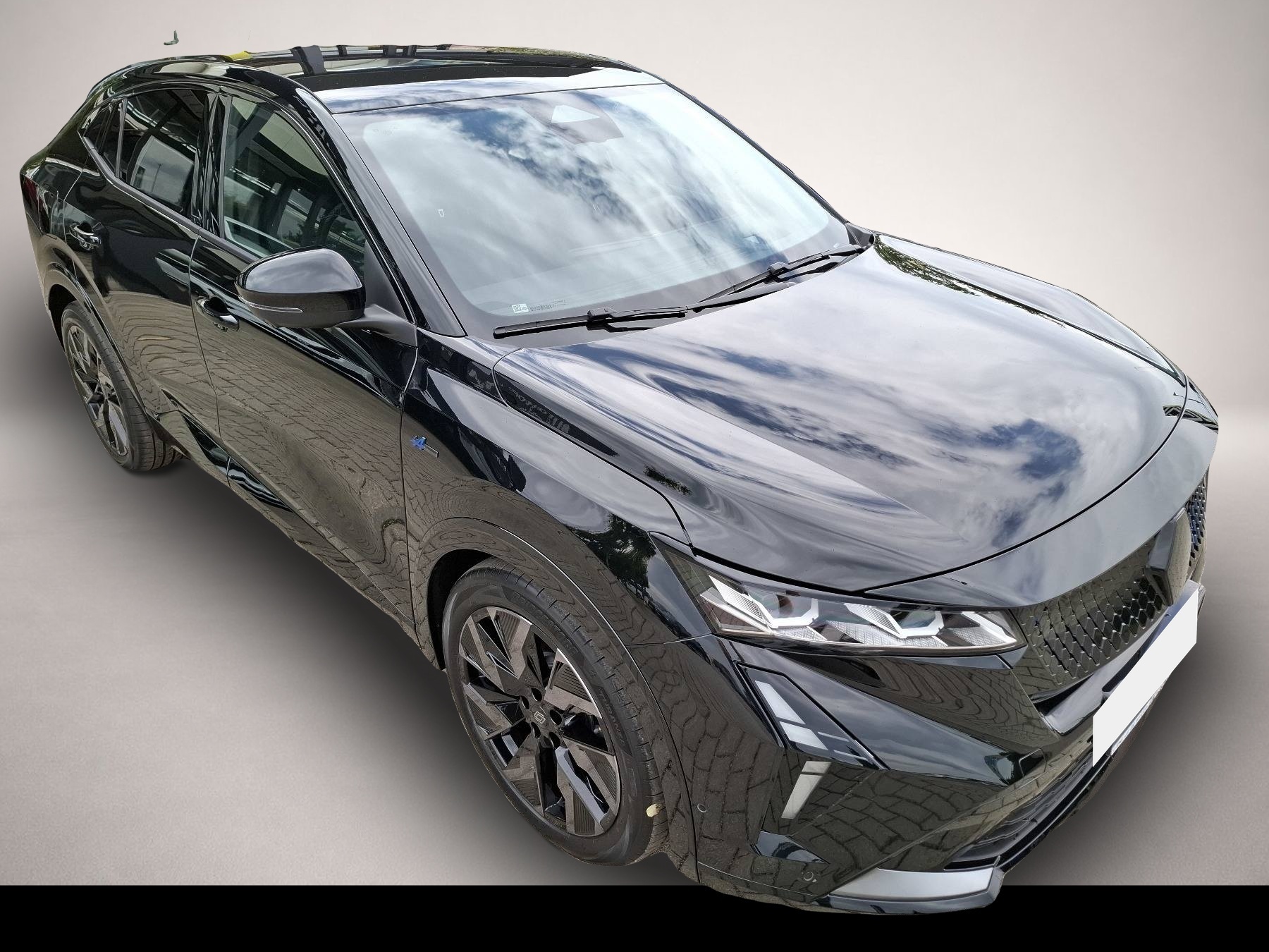 Fotografie des Renault Rafale Esprit Alpine E-Tech Full Hybrid 200