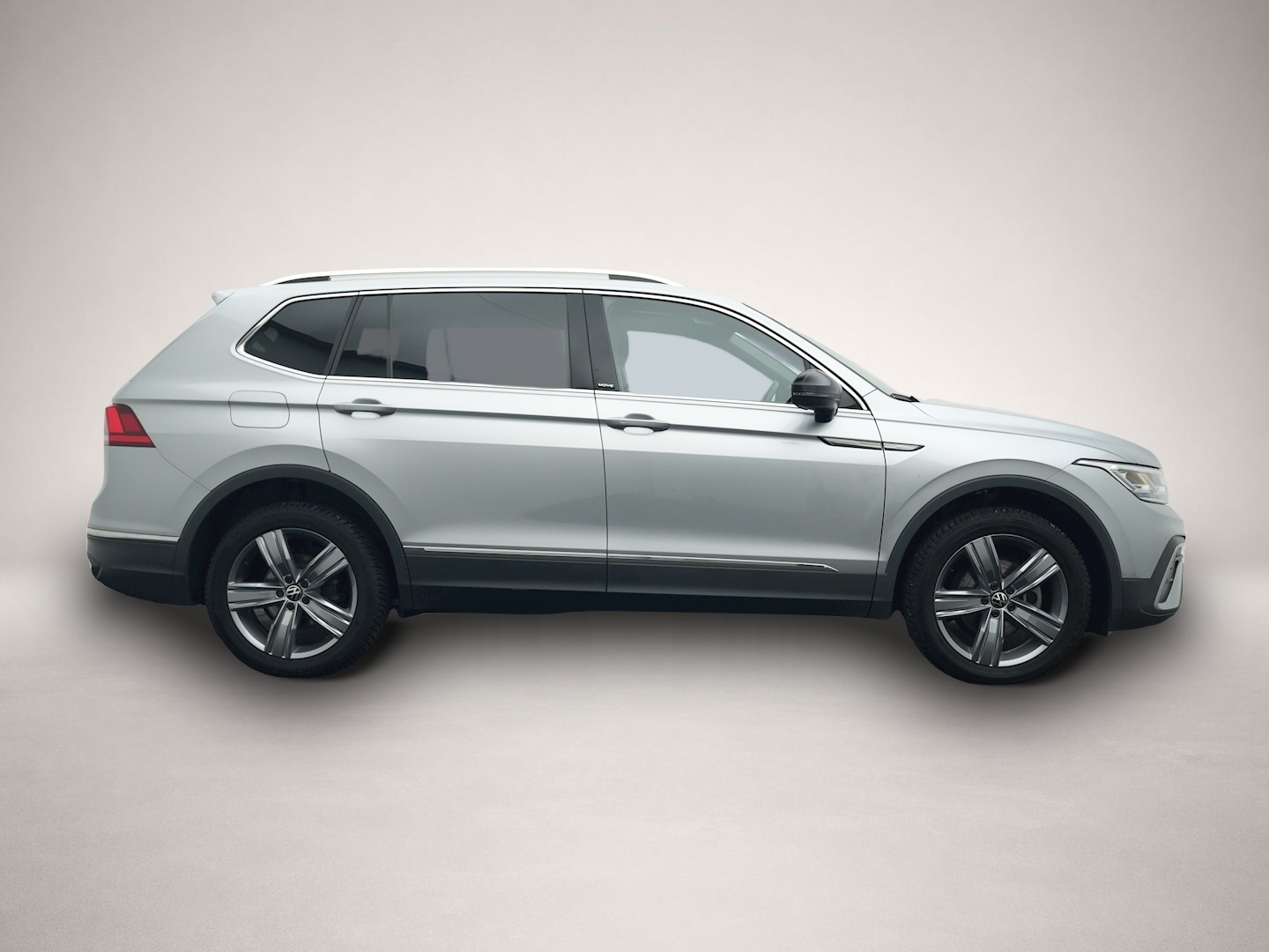 Fotografie 6 des Volkswagen Tiguan Allspace 1.5 TSI DSG Move 7SITZE AHK NAVI