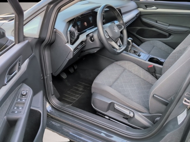 Bild 4 Volkswagen Golf VIII Life 1.5TSI*LED SHZ PDCv+h AppConn DAB