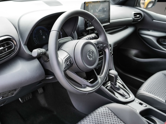 Bild 3 Mazda 2 Hybrid Homura 1.5L VVT-i 116 PS CVT FWD LEDER
