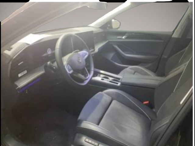 Fotografie 1 des Volkswagen Passat Variant 1.5 eTSI DSG Business *LED*AHK*Ka