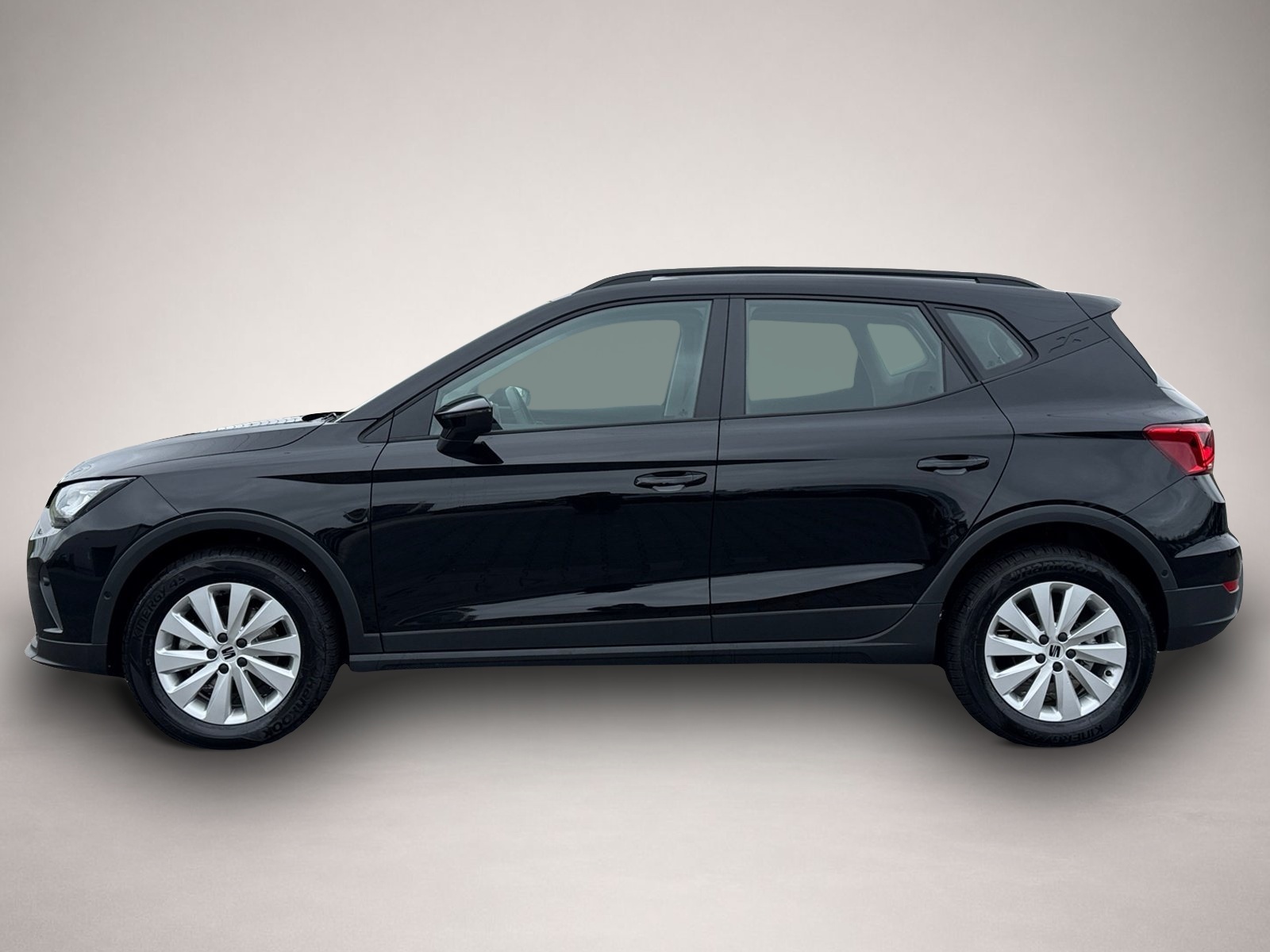 Fotografie des Seat Arona Style TSI DSG|AHK|NAVI|ACC|KAMERA|VAR.BODE