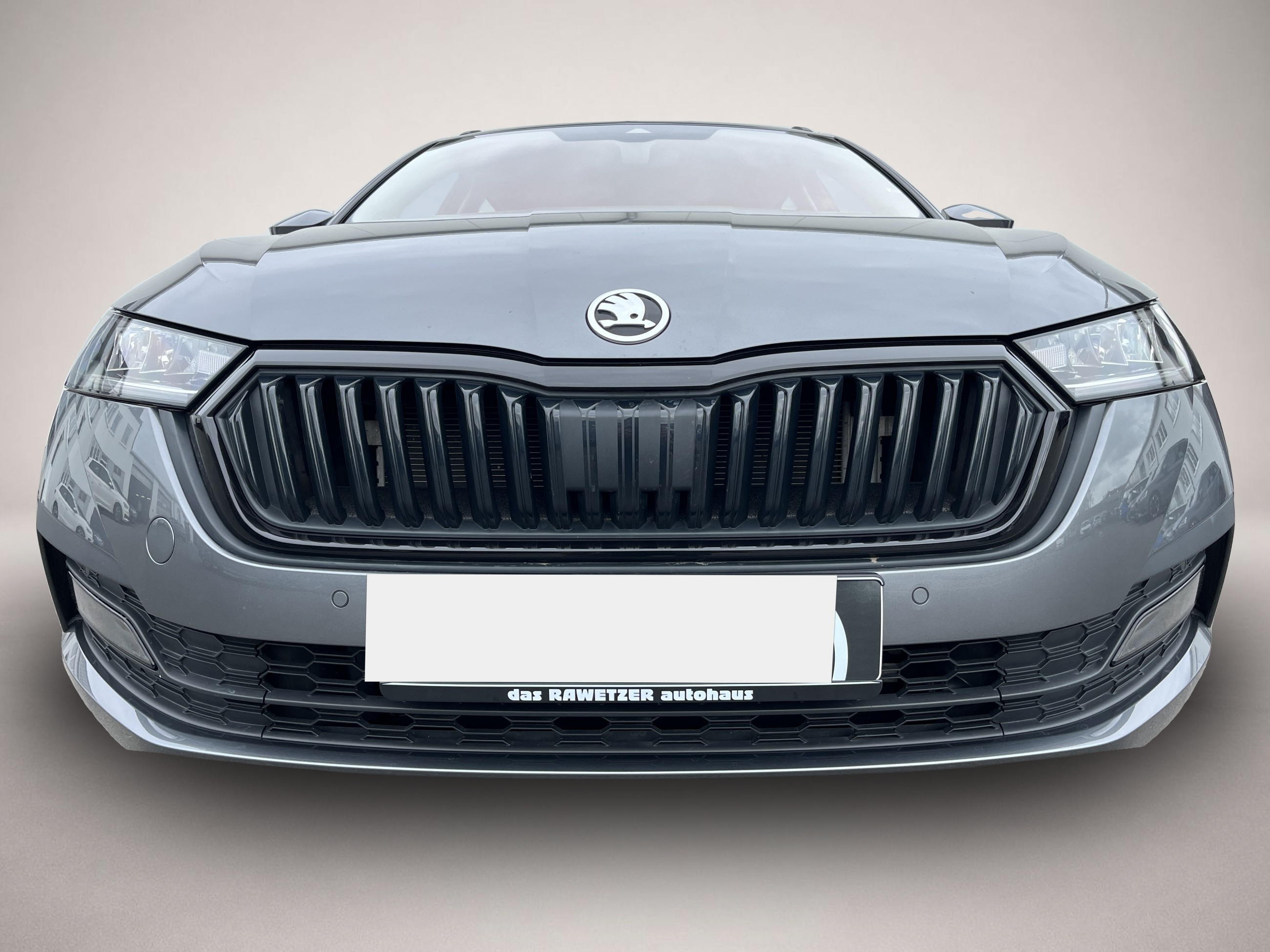 Bild 2 Skoda Octavia Combi 1.4 TSI e-Hybrid Blackline 150¤ m.