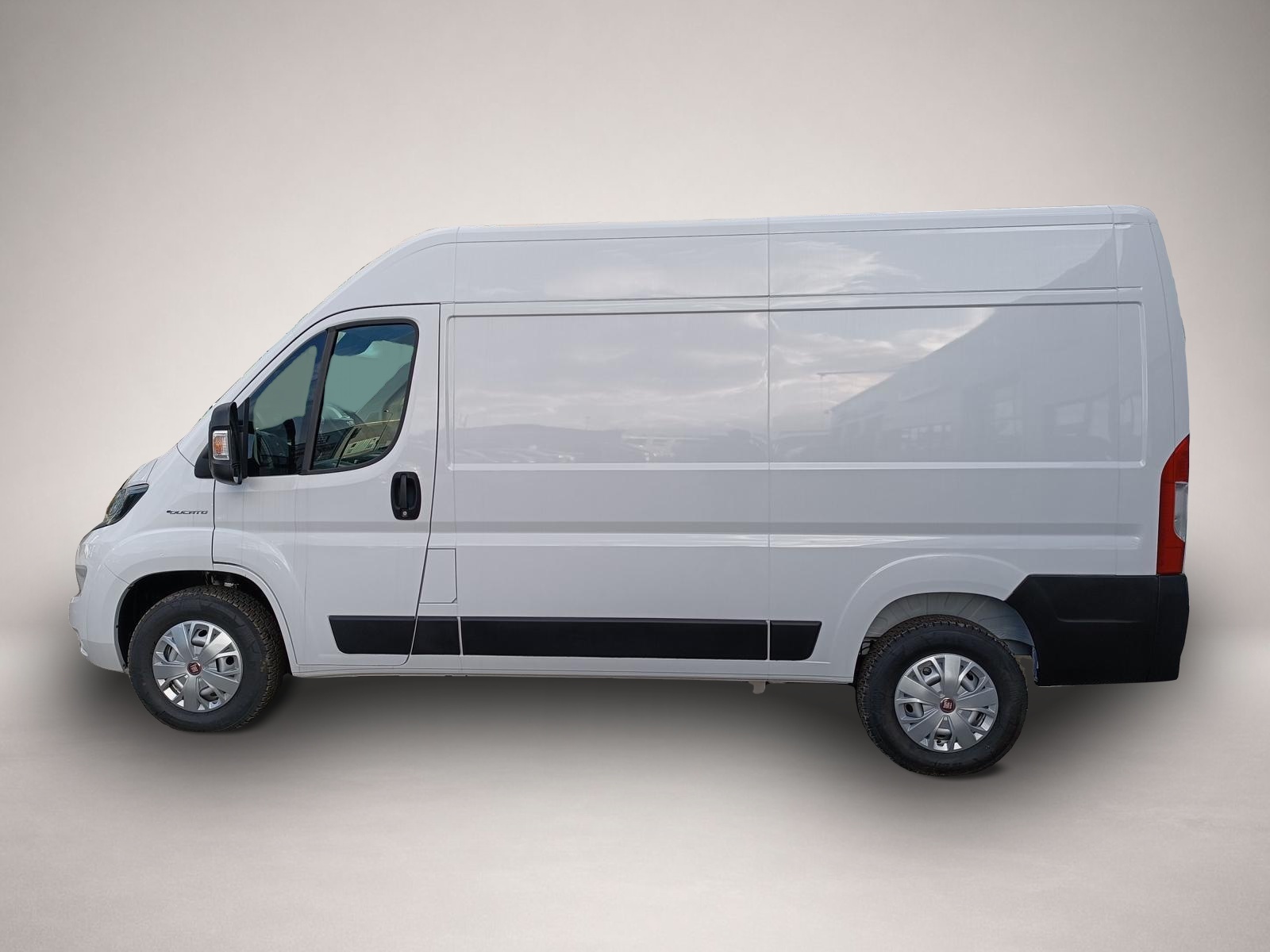 Fotografie 6 des Fiat Other Ducato BEV-E L2H2 47KW,Navi,RFK,LR-Boden, u.v.m.