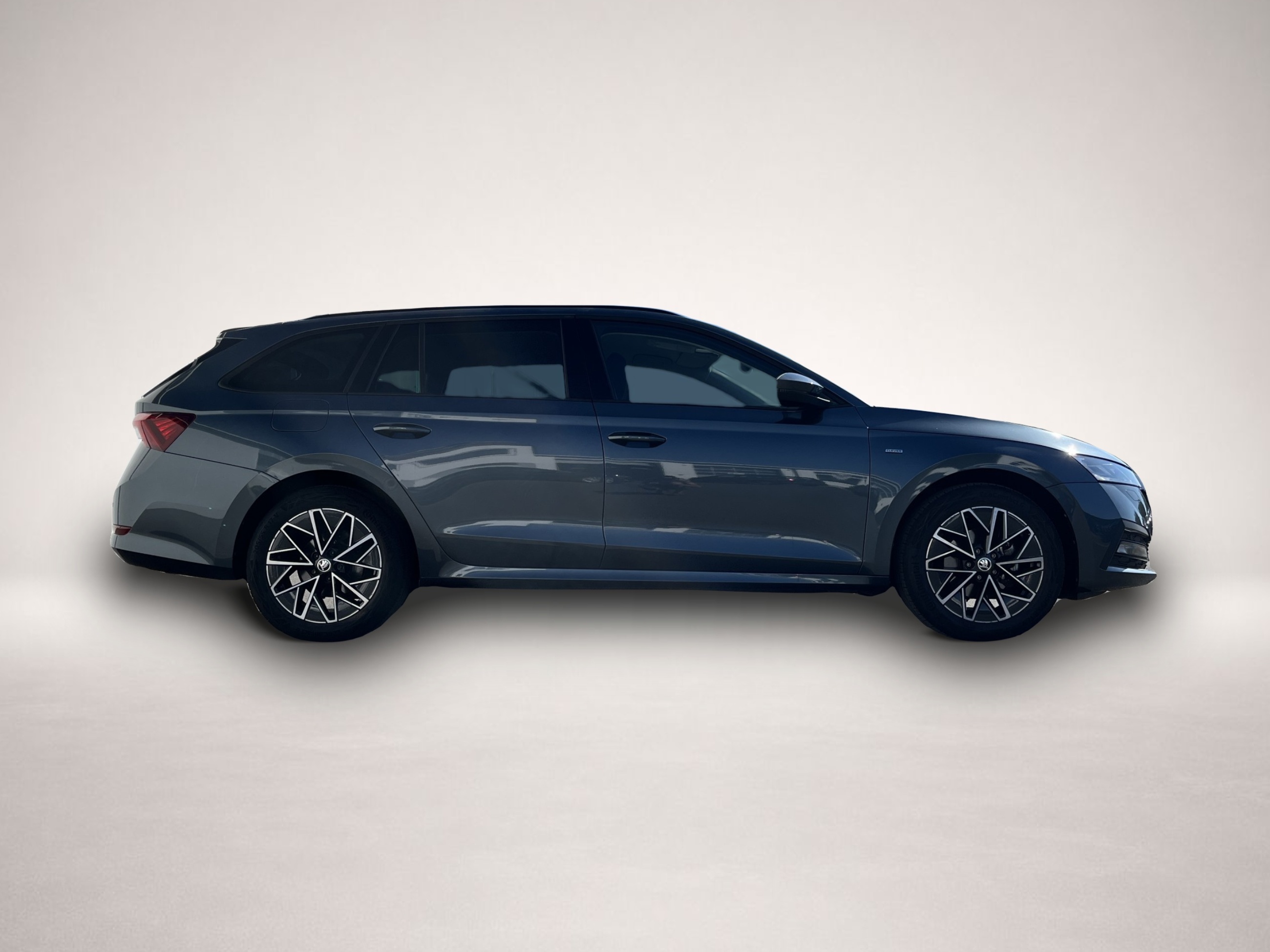 Bild 3 Skoda Octavia Combi 1.5 TSI Clever Blackline 150¤ m.20