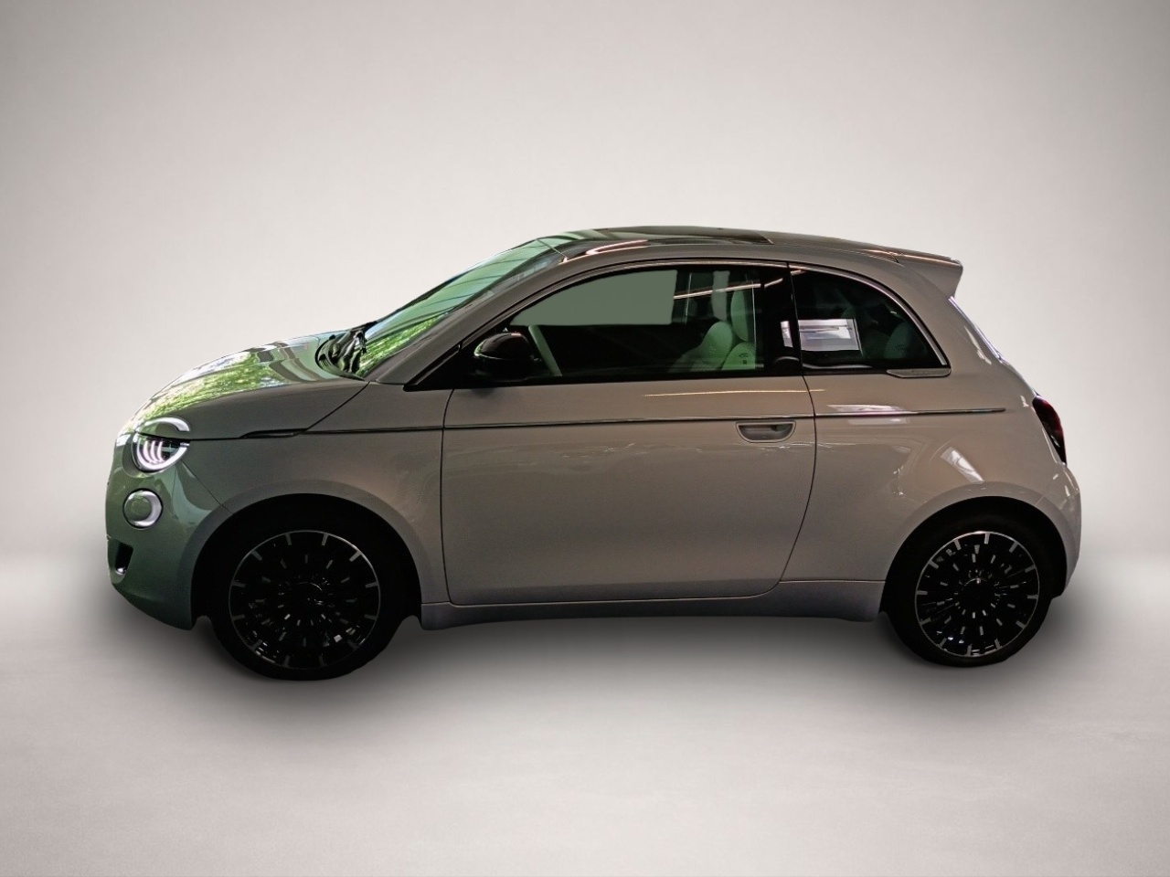 Bild 3 Fiat 500 La Prima MHEV Rückfahrkamera Panorama Indukt