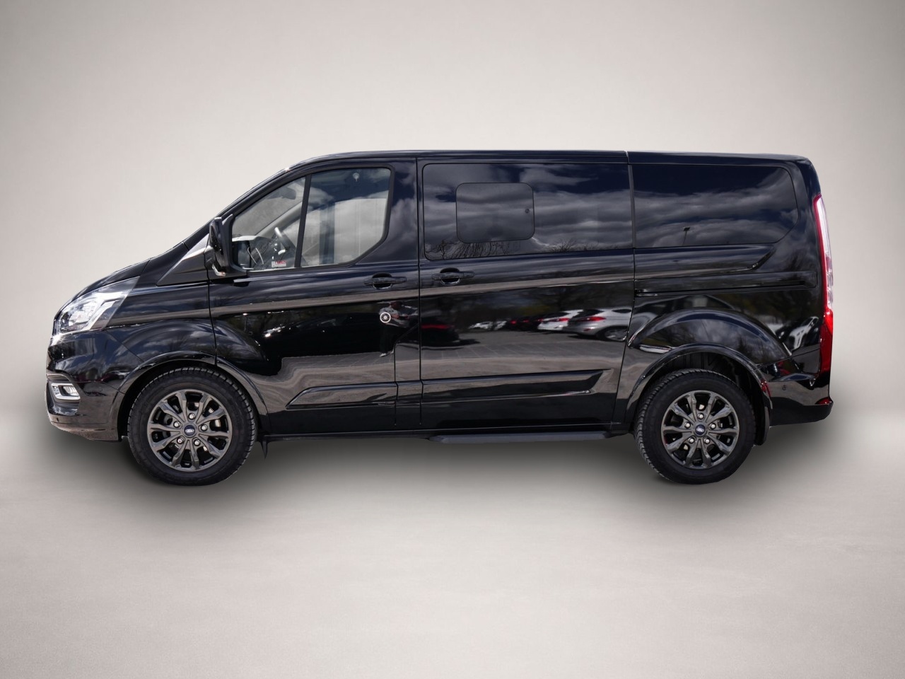 Bild 2 Ford Tourneo Custom Titanium Limited L1 Leder+NAVI