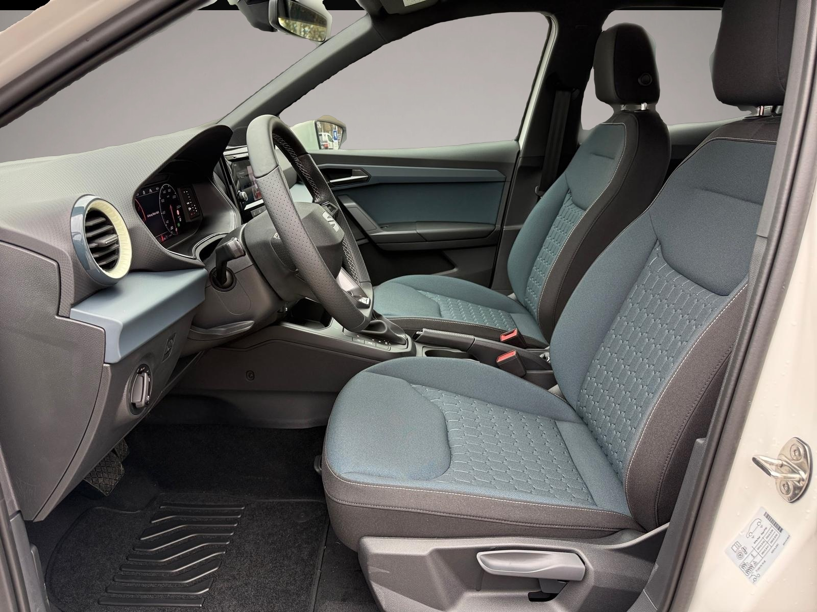 Bild 2 Seat Arona 1.0 TSI DSG Style ACC SHZ Kamera FACELIFT