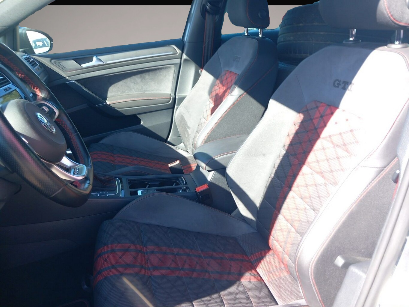 Bild 6 Volkswagen Golf VII GTI TCR 2.0 TSI 290 DSG Nav KeyL ACC