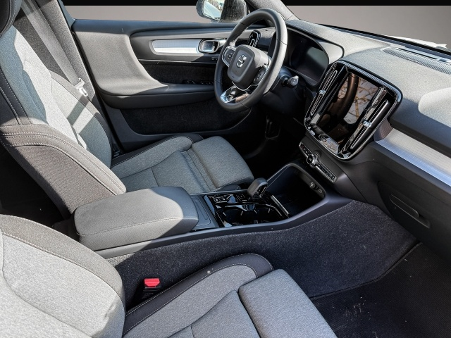 Bild 3 Volvo XC40 Plus Dark 2WD B3 EU6d digitales Cockpit Mem