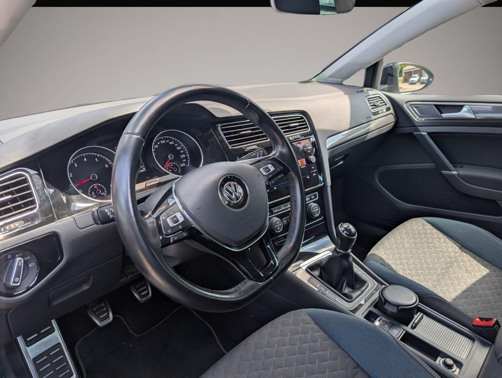Bild 5 Volkswagen Golf 1.5TSI IQ.DRIVE Navi Beh. Front Kamera Totw