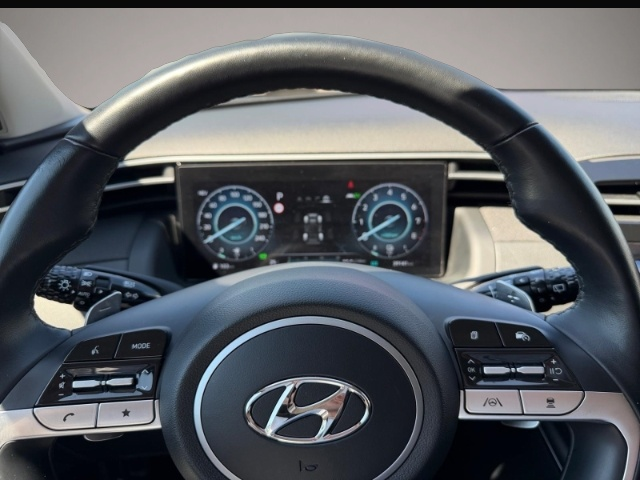 Fotografie des Hyundai TUCSON Trend Plug-In Hybrid 4WD +KLIMA+LED+NAVI+