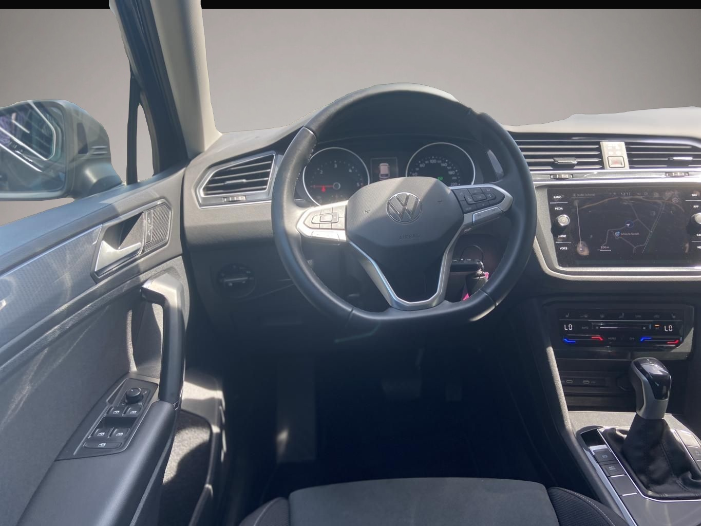 Bild 7 Volkswagen Tiguan 2.0 TDI DSG LIFE APP-CONNECT+MATRIX-LED+N