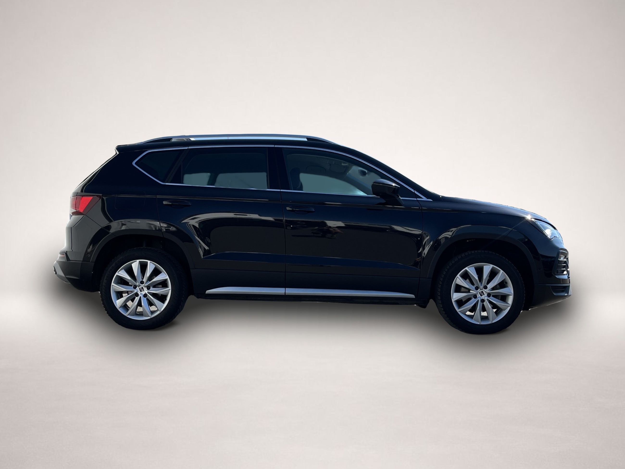 Bild 4 Seat Ateca 1.5 TSI DSG Xperience Navi RFK LED el.Klap