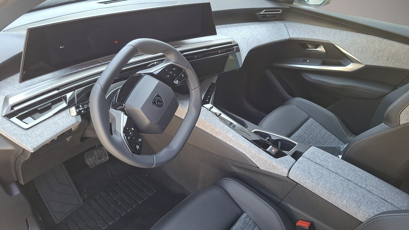 Bild 6 Peugeot 3008 Hybrid Allure ACC 21