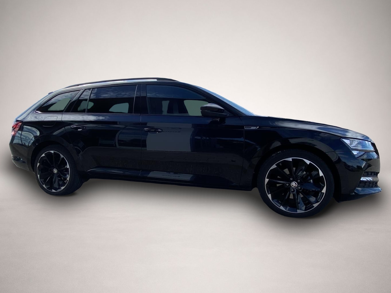 Bild 6 Skoda Superb Combi iV 1.4 TSI DSG Sportline STANDHEIZU