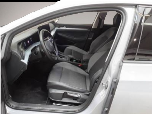 Fotografie 1 des Volkswagen Golf VIII 2.0 TDI DSG Goal *AHK*LED*Kamera*Navi*