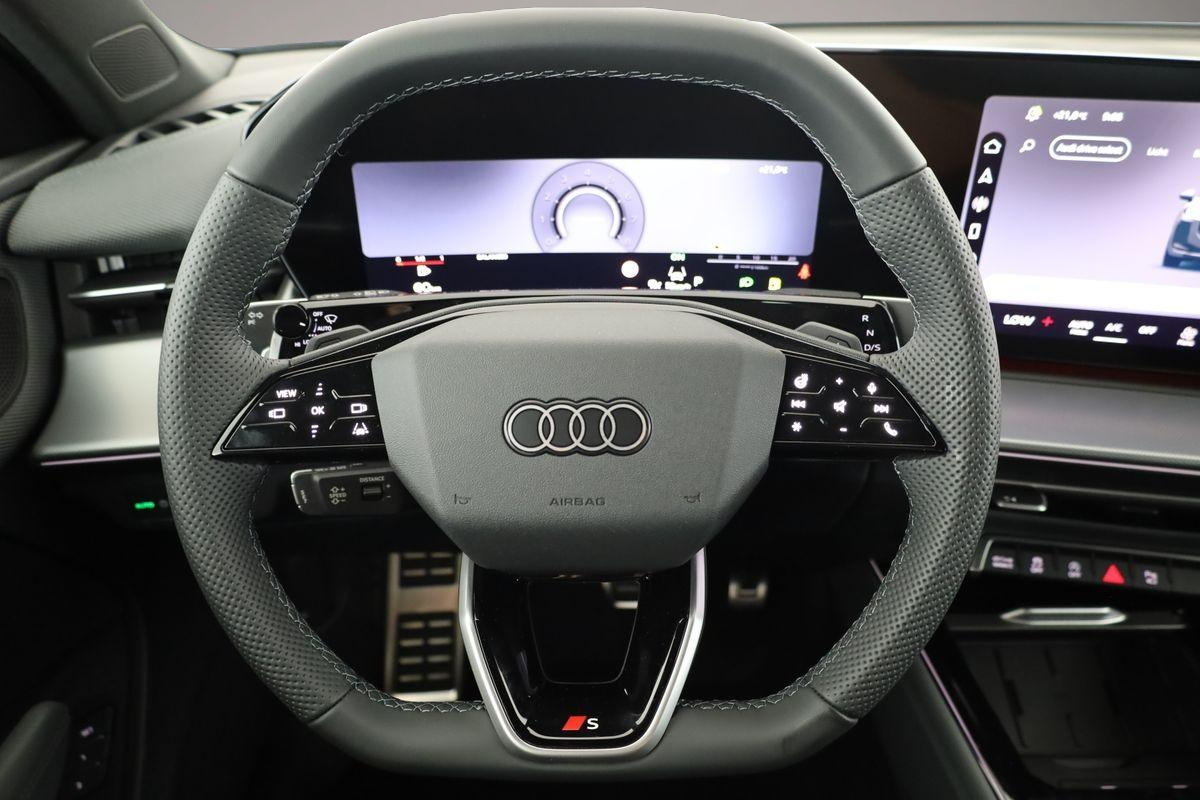 Bild 6 Audi quattro Q3 TFSI quattro S-LINE, AHK, Navi, AreaView, Sid