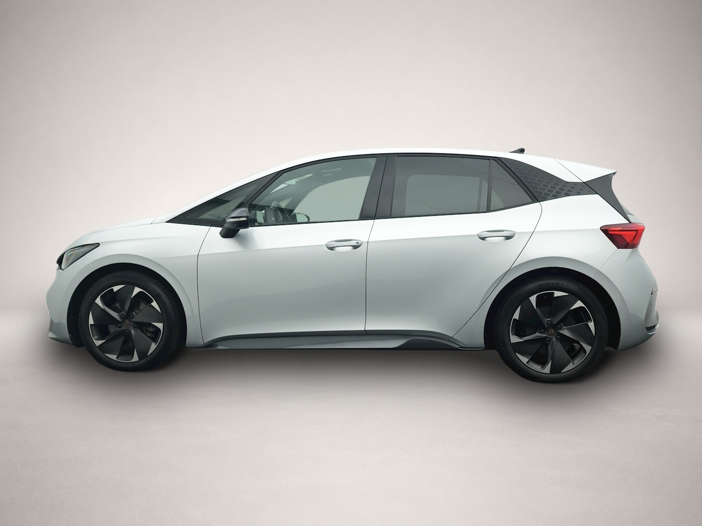 Bild 1 Cupra Born 5-J-GAR HUD WÄRMEPUMPE