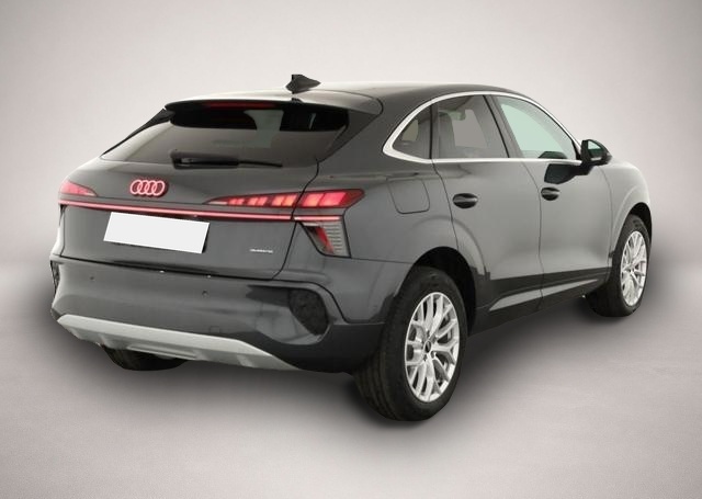 Fotografie 1 des Audi Q3 TFSI quattro 150 kW TFSI quattro, AHK, Navi, Ar.