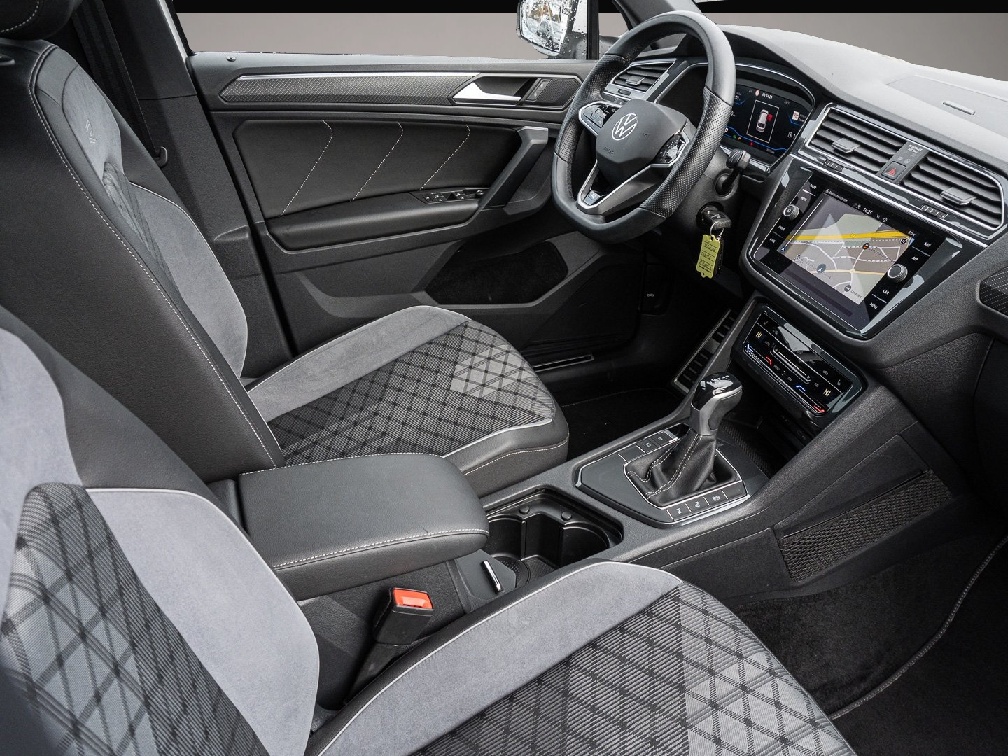 Bild 6 Volkswagen Tiguan 2.0 TDI DSG R-Line