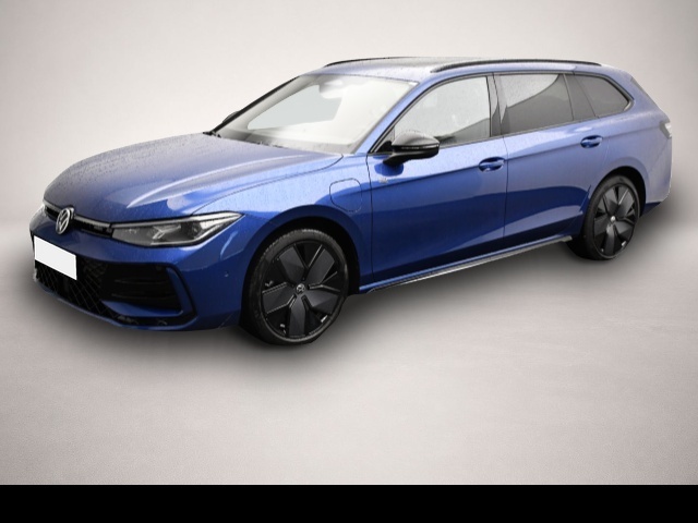 Bild 1 Volkswagen Passat Variant 1.5 TSI eHybrid DSG R-Line Black
