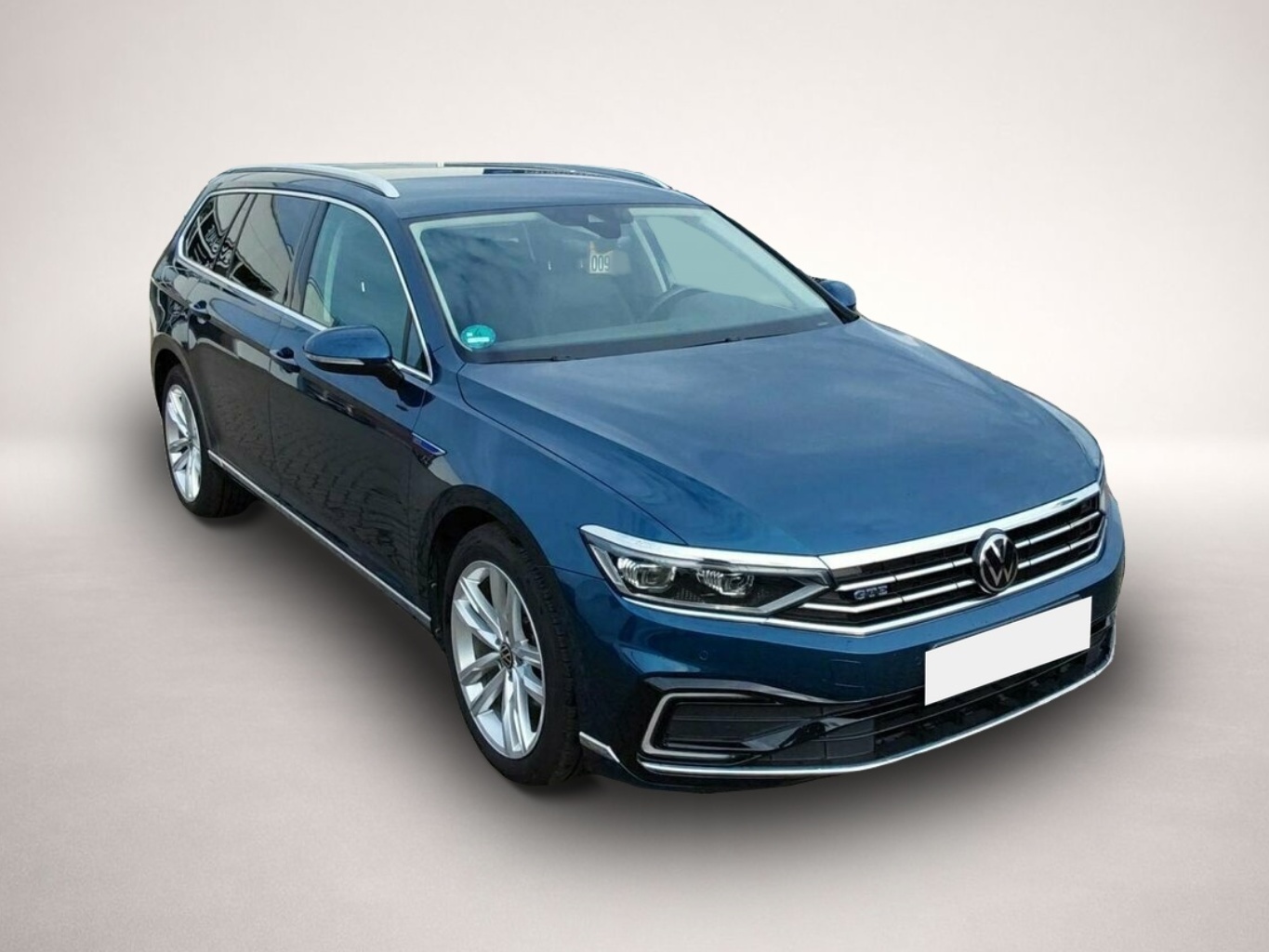 Fotografie 1 des Volkswagen Passat GTE Variant 1.4 TSI 217 PS Plug-IN Hybrid