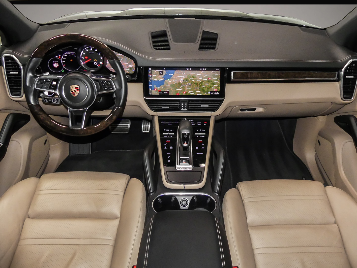 Bild 4 Porsche Cayenne S Luftfederung AD Niveau El. Panodach Na
