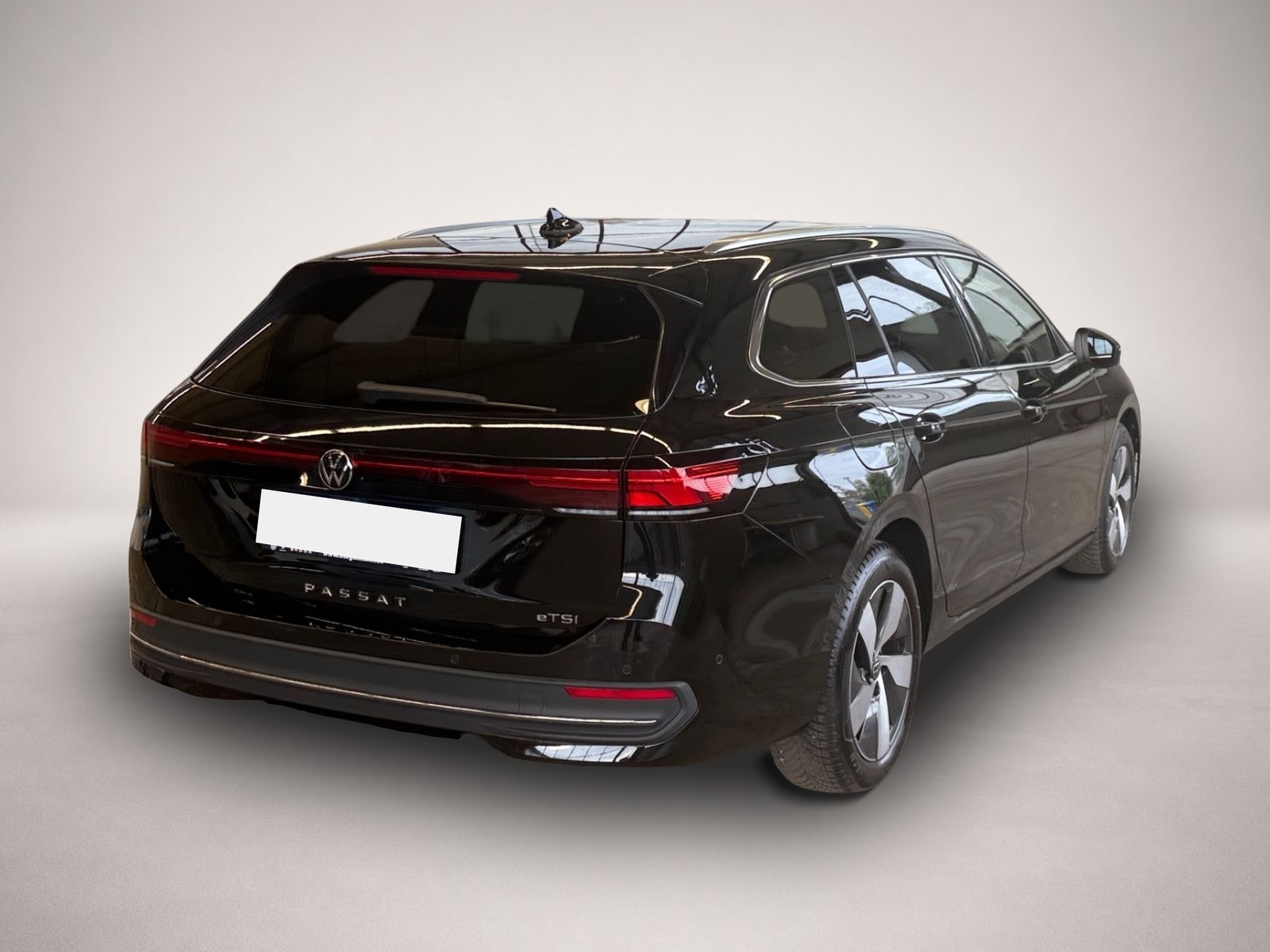 Bild 5 Volkswagen Passat Variant 1.5 eTSI DSG Business *LED*AHK*Ka