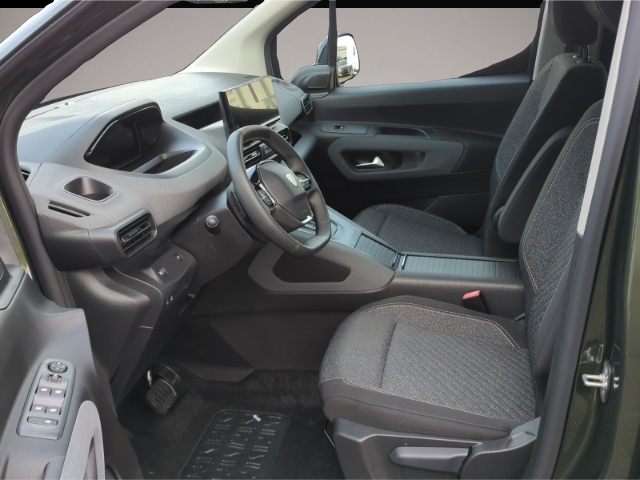 Bild 7 Peugeot Rifter N1 L1 Allure Diesel 130 EAT8 CAM 230 Volt
