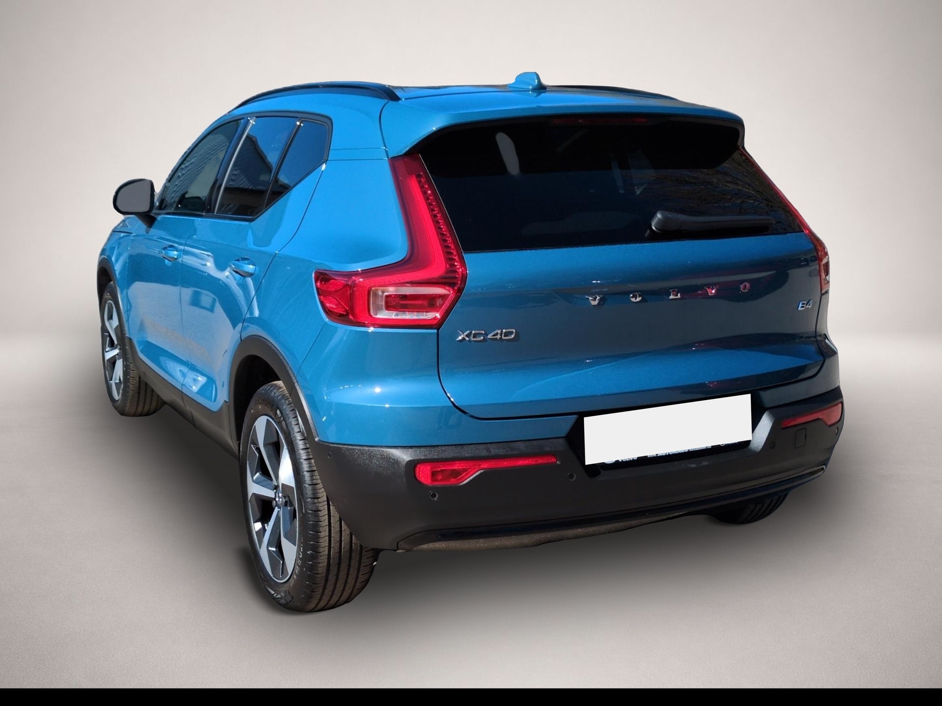 Bild 2 Volvo XC40 B4 (Benzin) Plus Dark 2WD Automatik Bluetoo