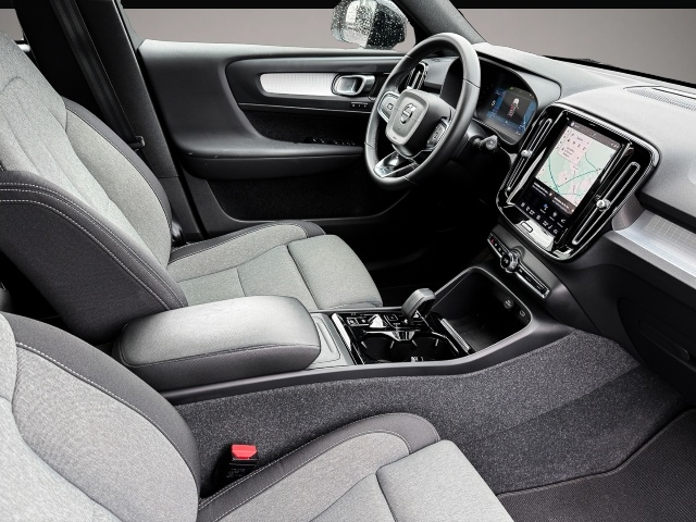 Volvo XC40 XC40 Plus Dark 2WD AHK Digitales Cockpit Memory - Thumbnail 3