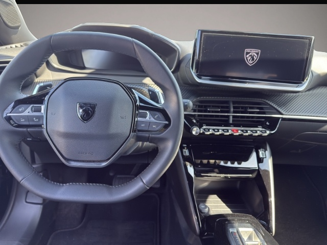 Bild 5 Peugeot 2008 Allure LED Apple CarPlay Android Auto Klima