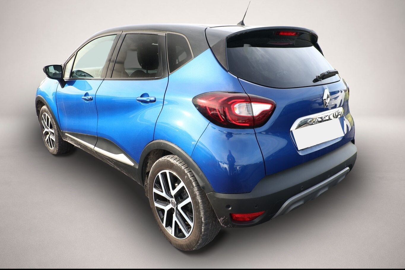 Bild 4 Renault Captur 1.3 TCe 150 EDC Version S LED Nav PDC 17Z