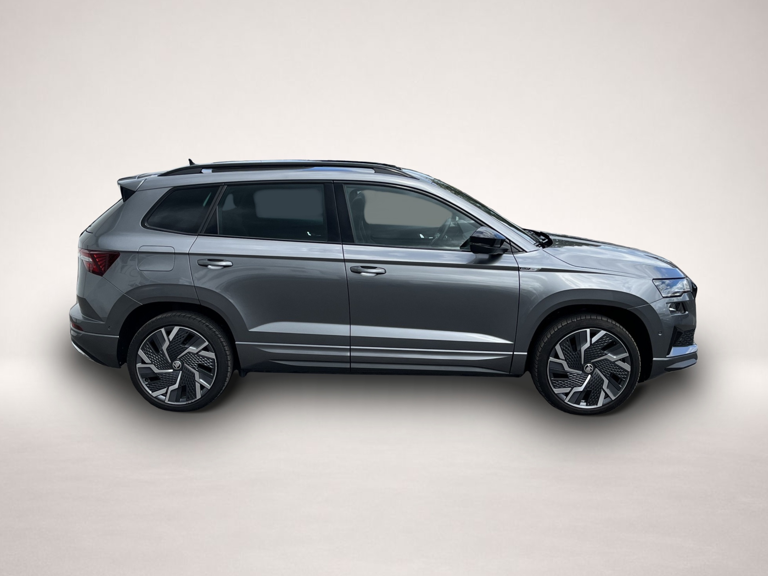 Fotografie 4 des Skoda Karoq 1.5 TSI DSG Sportline AHK PANO Navi 4xSHZ