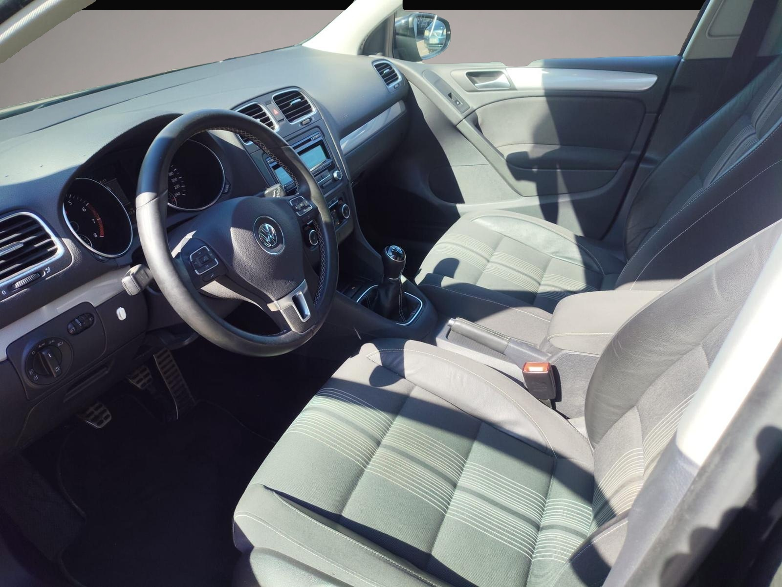 Bild 5 Volkswagen Golf 1.2 TSI Match SHZ PDC LM AAC