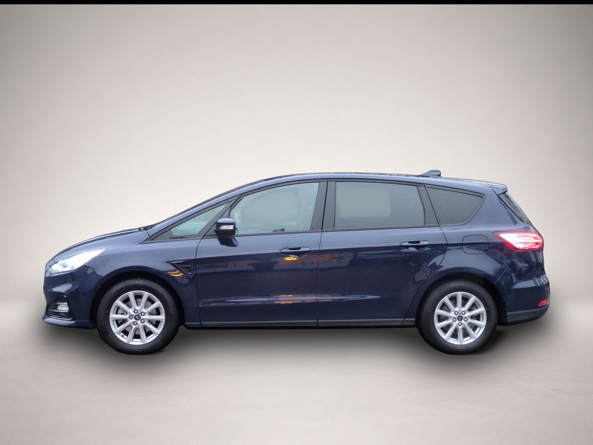 Bild 6 Ford S-Max 2.5 Duratec FHEV Hybrid Titanium Automatik