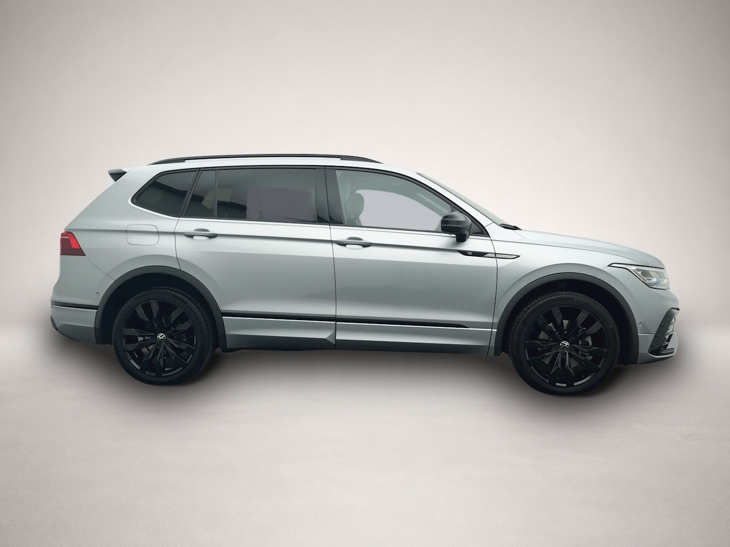 Bild 6 Volkswagen Tiguan Allspace 2.0 TDI DSG 4Mo. R-Line 7S. AHK