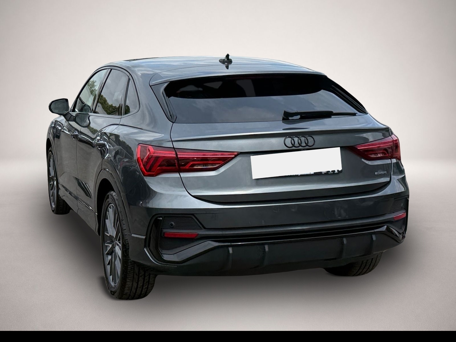 Bild 3 Audi Q3 Sportback 45 TFSI S-tronic qu. S-Line *Matrix