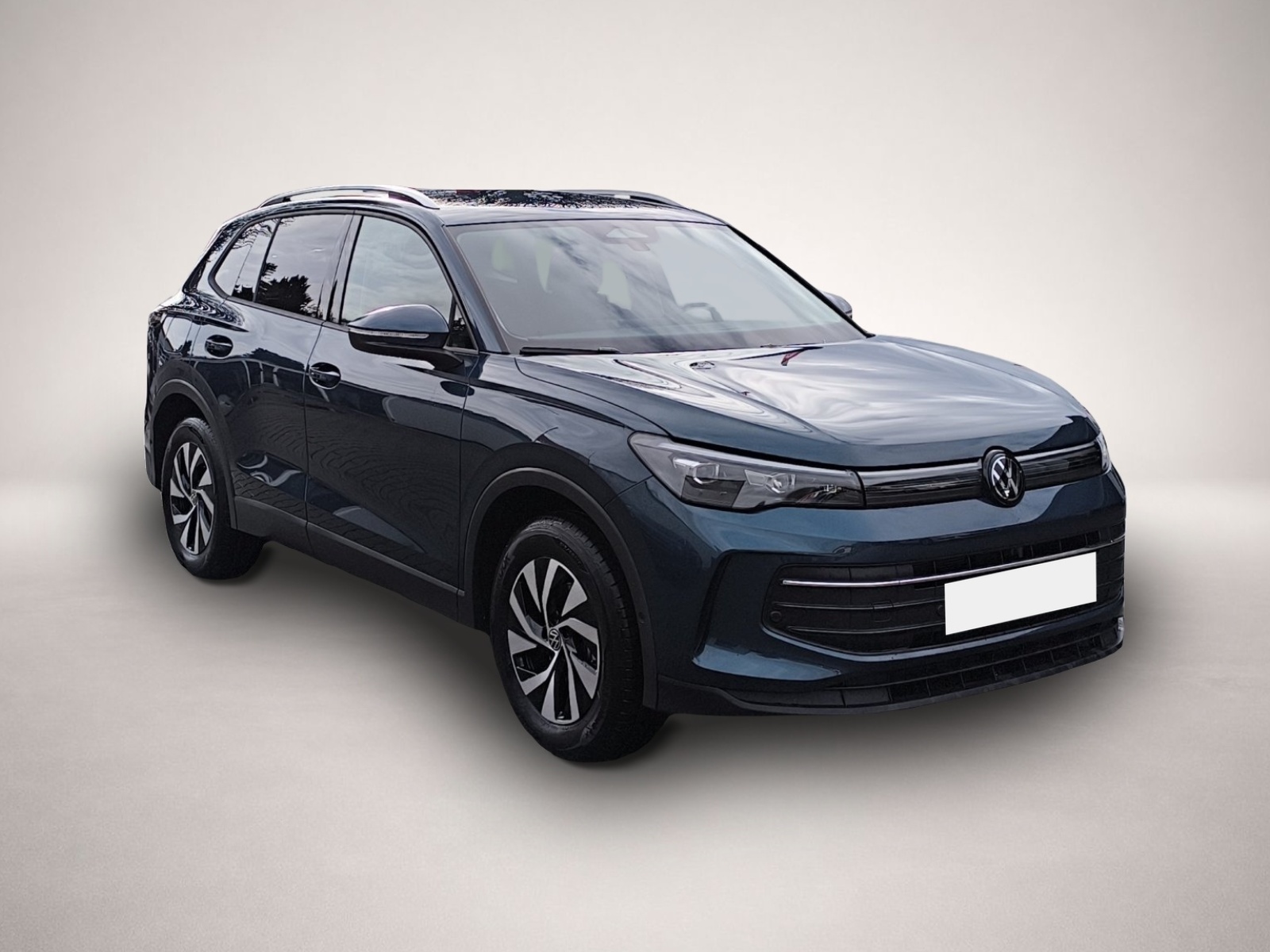 Bild 3 Volkswagen Tiguan 1.5 eTSI DSG Life 5-J-G AHK ACC RFK