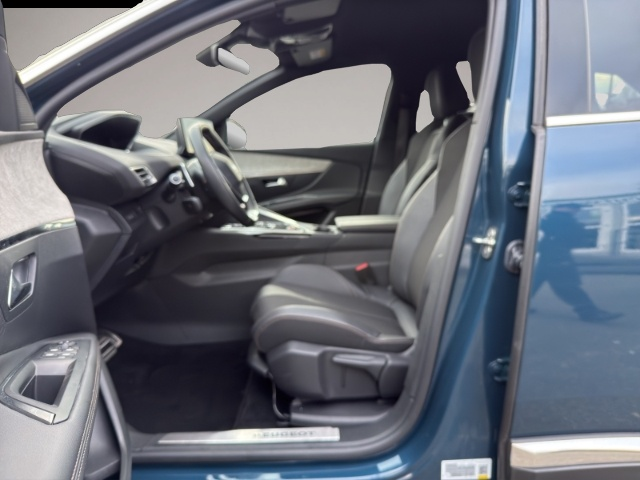 Bild 7 Peugeot 3008 Hybrid 136 GT NAVI LED ACC DAB SHZ ALLWETTE