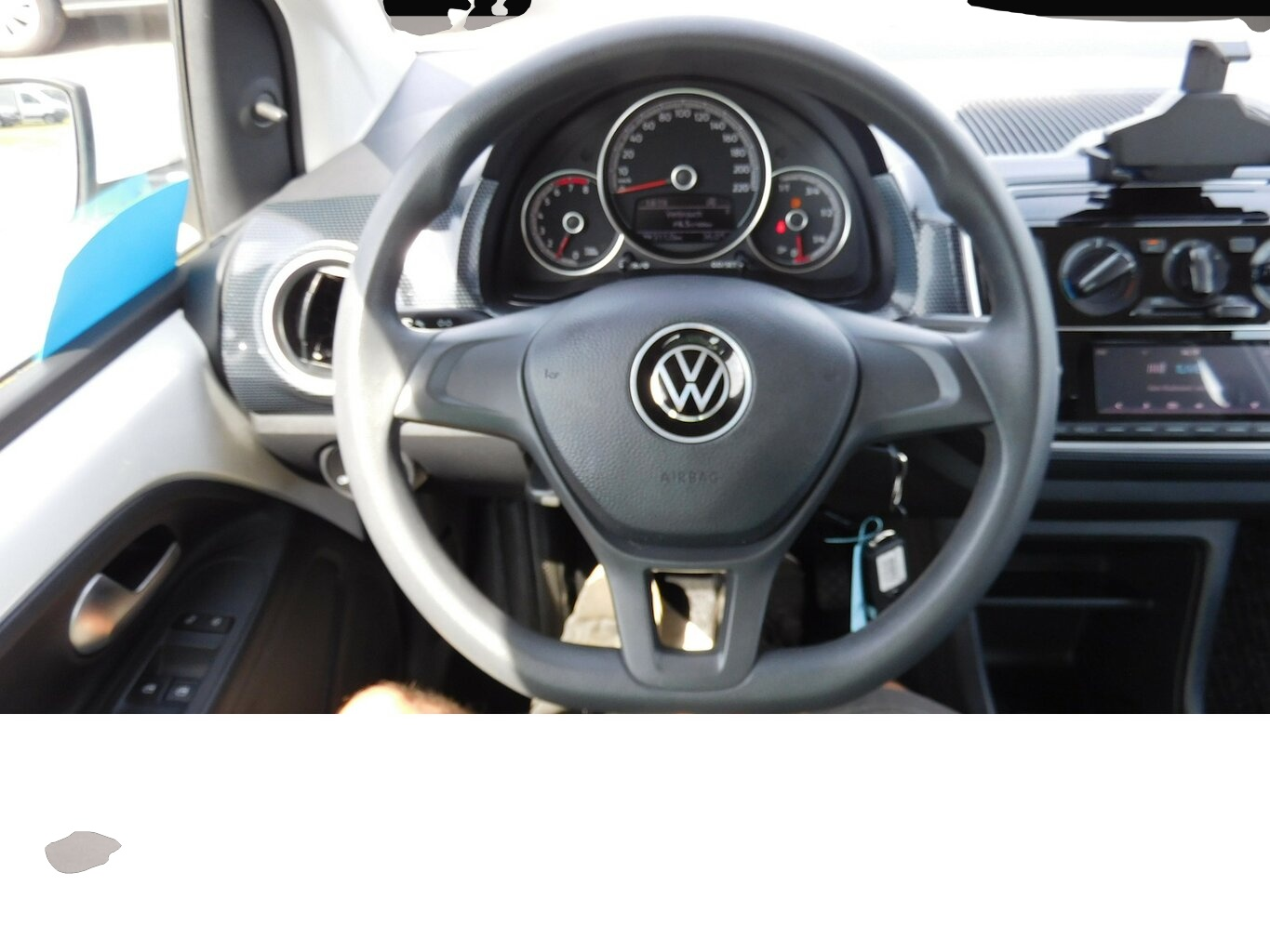 Bild 7 Volkswagen up! 1.0 Move MPI BMT Klima Radio...