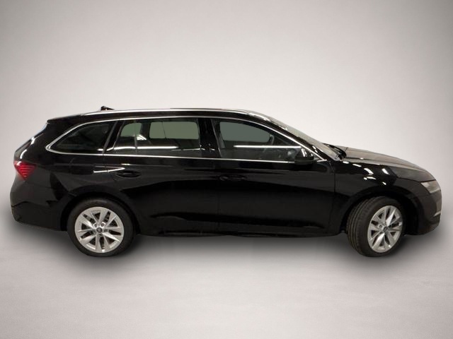 Bild 5 Skoda Octavia Selection Combi 1.5 eTSI mHEV 150PS/110kW DSG7 .