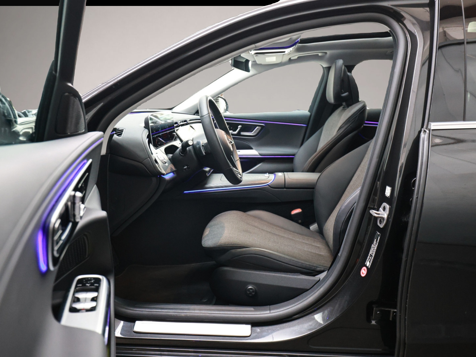 Bild 7 Mercedes-Benz E 200