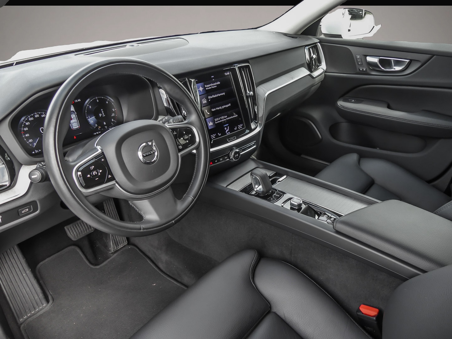 Bild 3 Volvo V60 Cross Country Cross Country Pro AWD B4 Diese